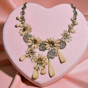 Ann Taylor Vintage Daisies & Rhinestones Flowers Bib Necklace